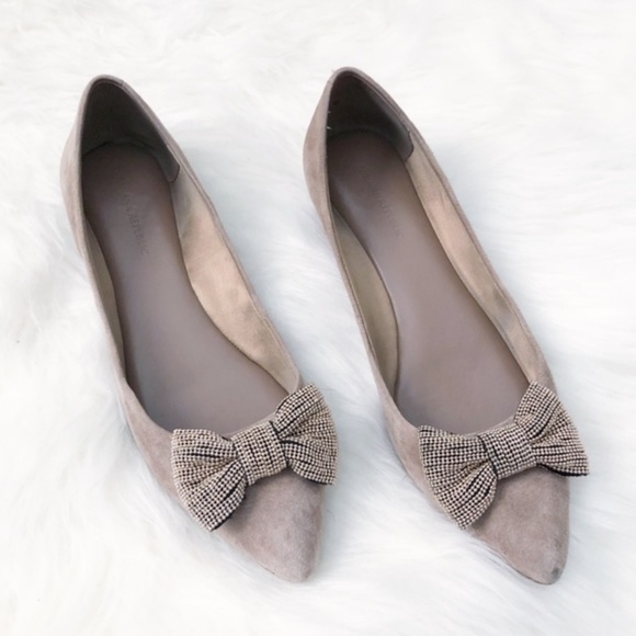 Banana Republic Shoes - Banana Republic Breanna Suede Bow Pointed Flats
